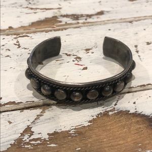 Metal bracelet